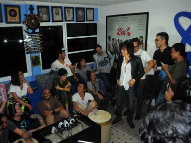 Artis-artis pendukung. (Liputan6.com/Faisal R Syam)