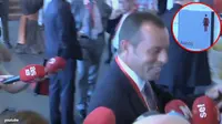 [VIDEO] Menghindari Pers, Presiden Barca Salah Masuk Toilet Cewek