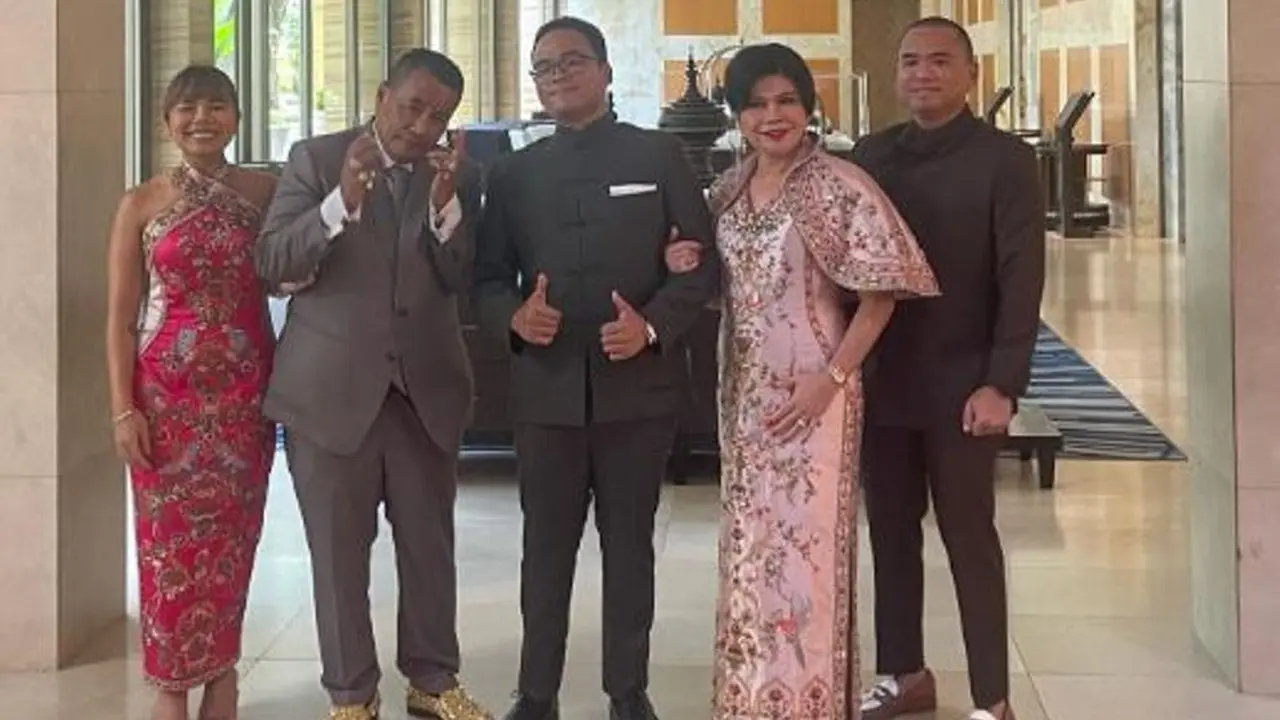 Mewahnya Lamaran Anak Hotman Paris, Beri Seserahan Bergepok-Gepok Uang dan Tas Branded