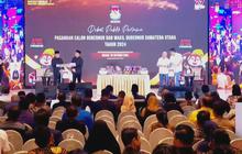 VIDEO: Wajah Kesal Bobby Disoraki, Tatap Tajam Penonton Ingatkan Tata Tertib!