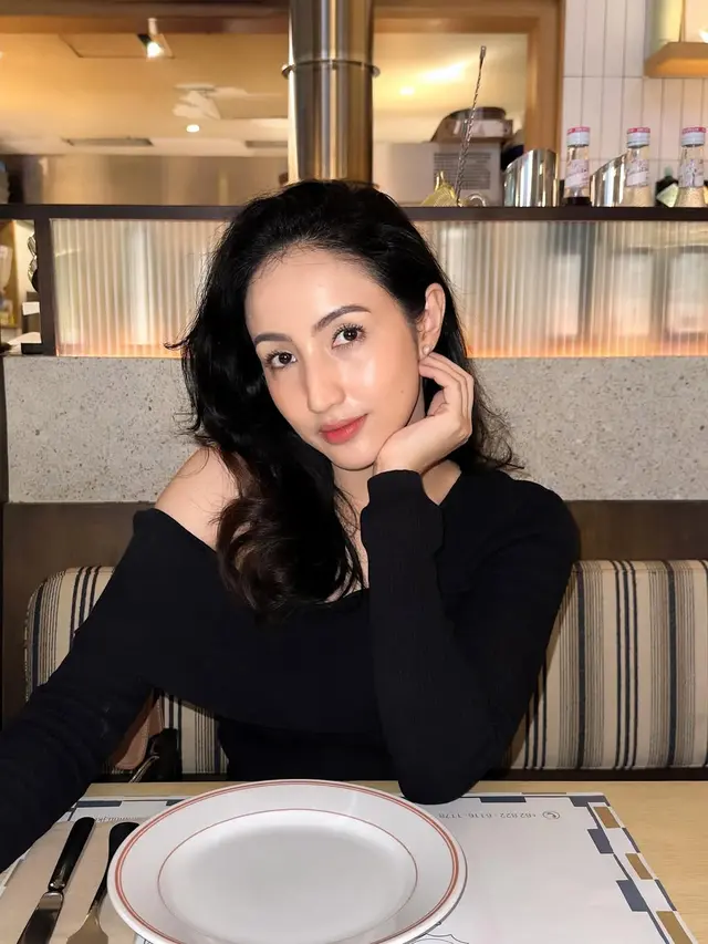 Celebrity doctor Nadia Alaydrus. (Foto: Dok. Instagram @nadialaydrus)