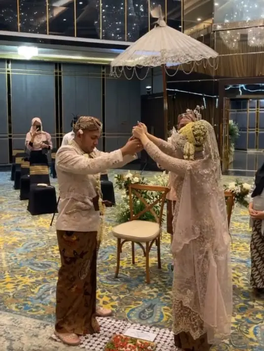 (Instaram/kesharatuliu05)