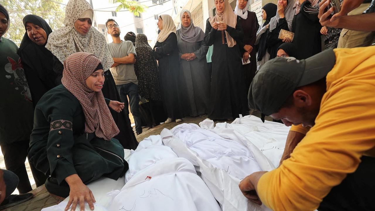 FOTO: Kebiadaban Israel Serang Gaza di Hari Kedua Idul Adha, Sedikitnya 34 Warga Tewas