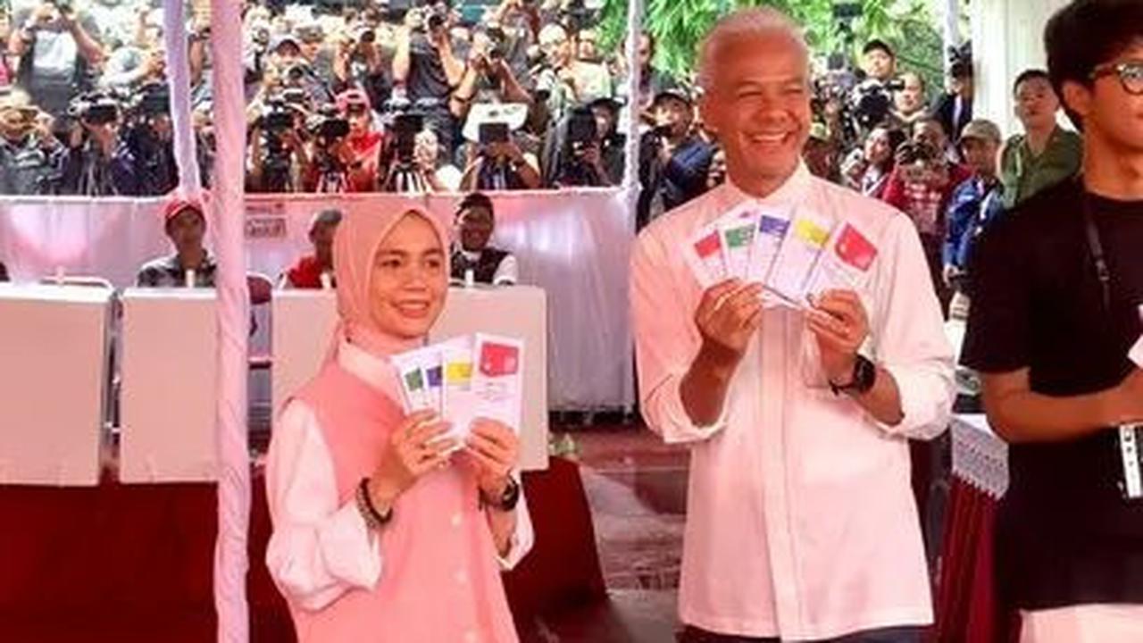 &nbsp;Di posisi kedua ada Ganjar-Mahfud dengan 18.51 persen.&nbsp;