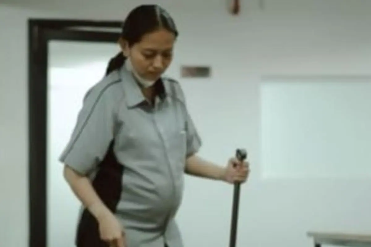 Alasan Haru Istri Polisi Tetap Bekerja Sebagai Cleaning Service Meski Sedang Hamil Tua