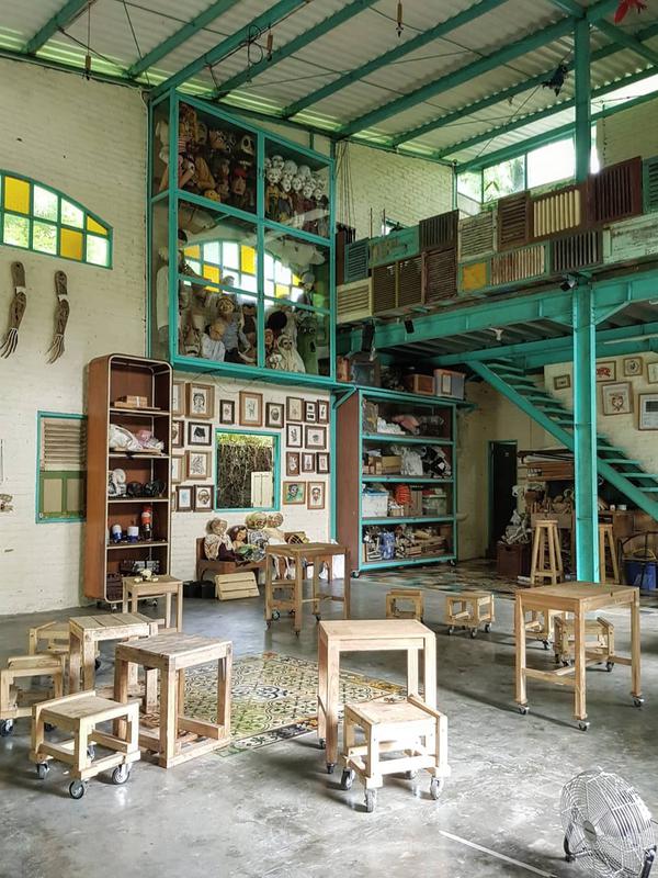 Papermoon Puppet Theatre Studio / Sumber: Instagram @papermoonpuppet