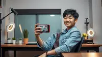 cara simpan video tiktok tanpa watermark ©Ilustrasi dibuat AI