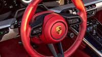 Porsche uji coba roda kemudi dari limbah mobil daur ulang, tetap mewah tapi lebih ramah lingkungan (Carscoops)