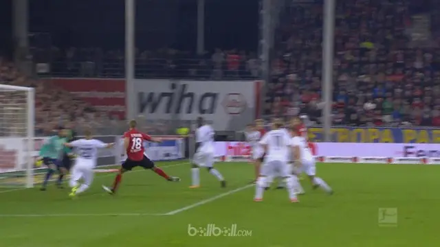 Berita video highlights Bundesliga 2017-2018 antara Freiburg melawan Hannover dengan skor 1-1. This video presented by BallBall.
