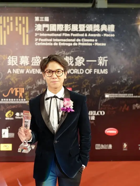 (Instagram/iqbaal.e)