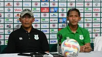 Pelatih PSMS Medan, Miftahudin Mukson. (Bola.com/Nandang Permana)