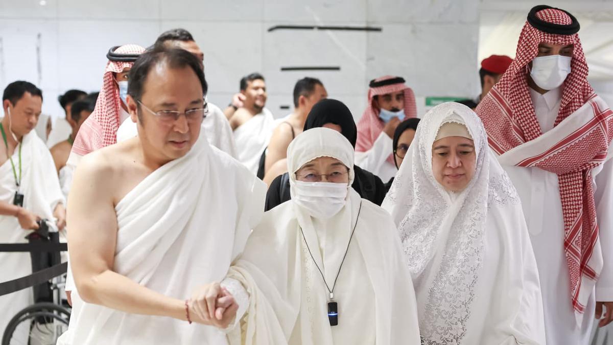 Momen Megawati Umrah Jelang Ramadan 2026, Didampingi Puan dan Prananda