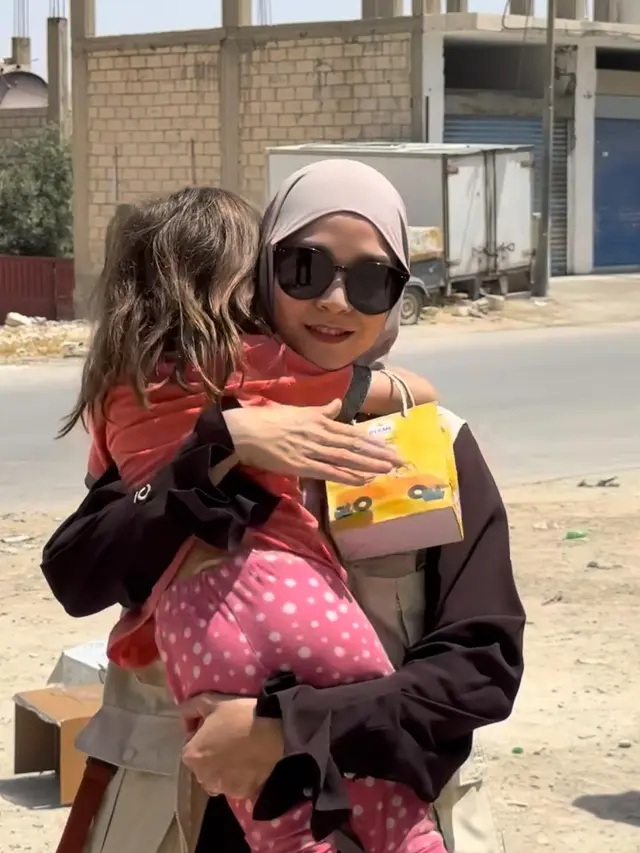 Zaskia Adya Mecca Wujudkan Cinta untuk Gaza (Instagram/@zaskiadyamecca)