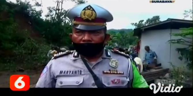 VIDEO: Jalur Selatan Lumajang-Malang Tertutup Akibat Tebing Longsor