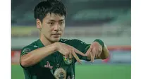 5 Potret Selebrasi Taisei Marukawa saat Rayakan Kemenangan Persebaya (sumber: Instagram/officialpersebaya)