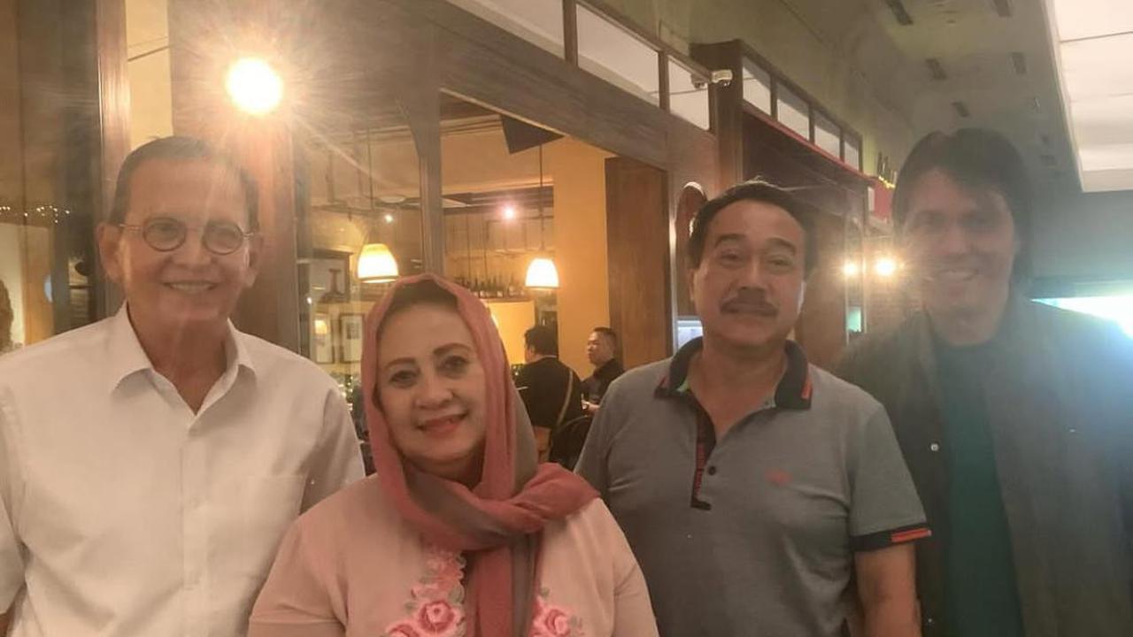Yessy Gusman Gelar Pertemuan Hangat dengan Seleb Senior, Kehadiran Once Mekel Jadi Sorotan