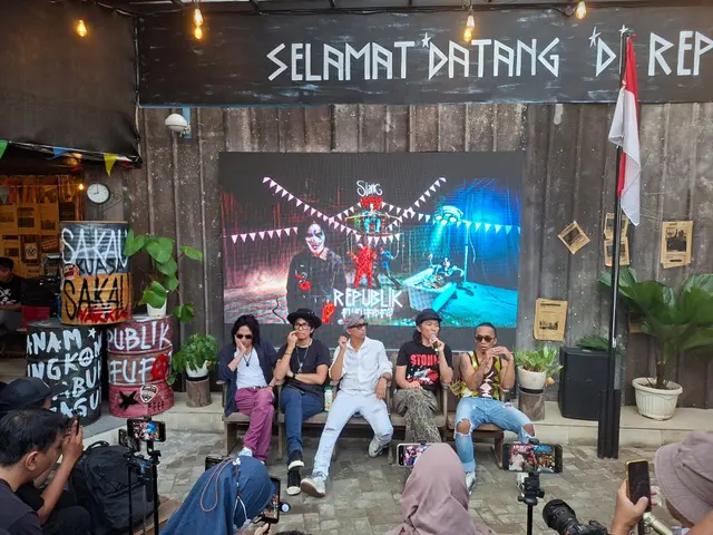 Kolaborasi dengan Slank