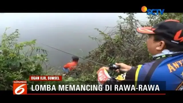 Ratusan warga Ogan Ilir lomba memancing tingkat kabupaten di rawa-rawa.