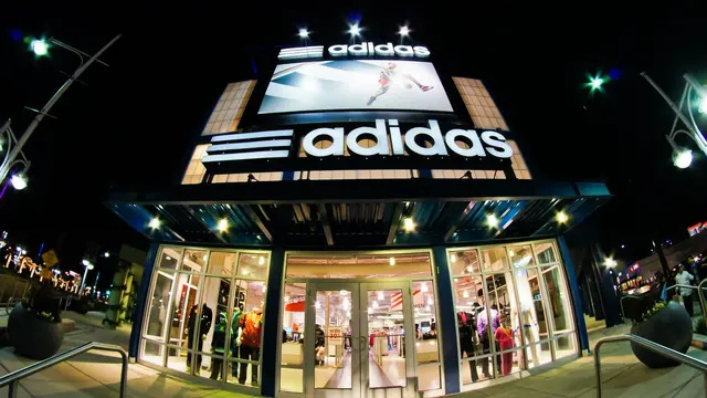 Outlet Adidas