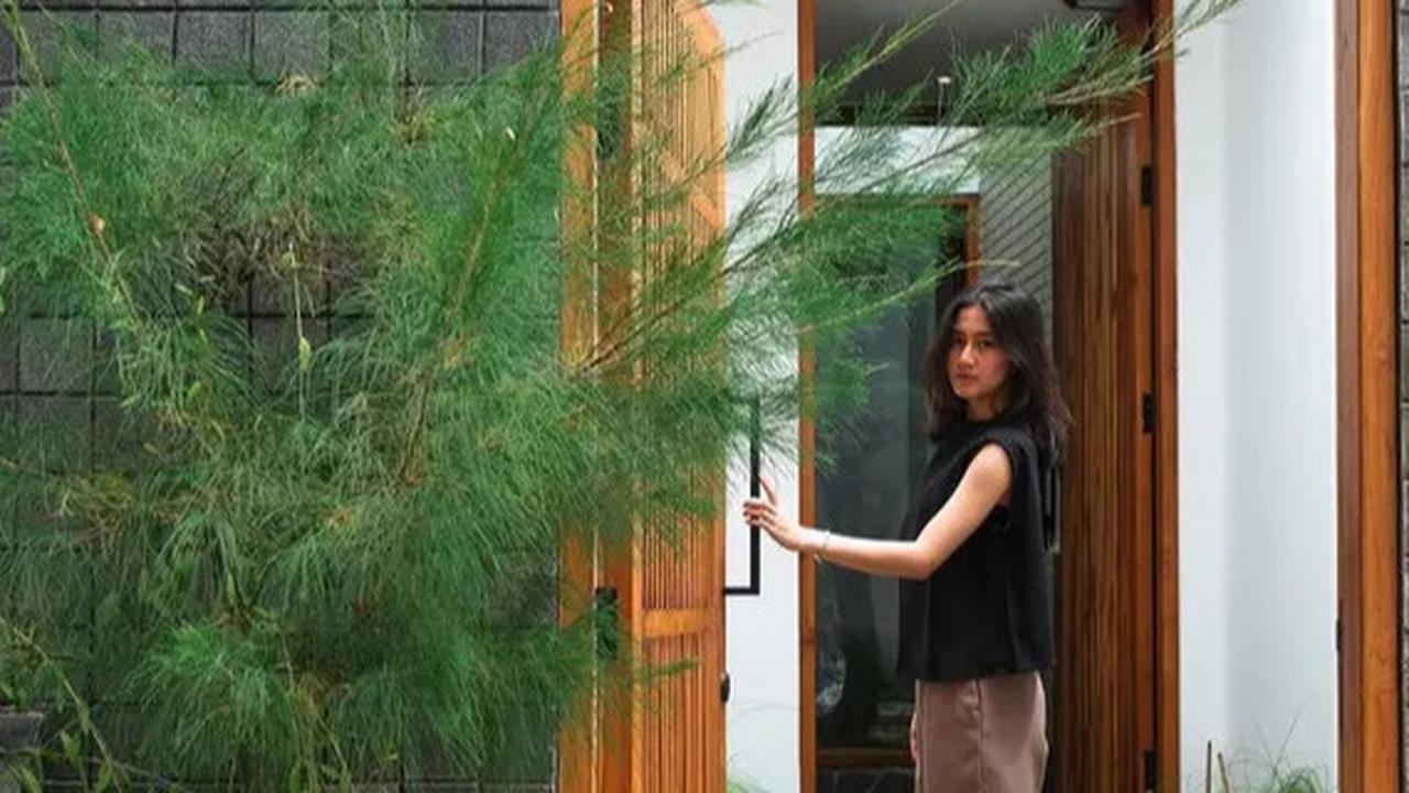6 Potret Rumah Baru Keisya Levronka Berkonsep Jepang dan Mewah, Tampilannya Estetik dengan Elemen Kayu