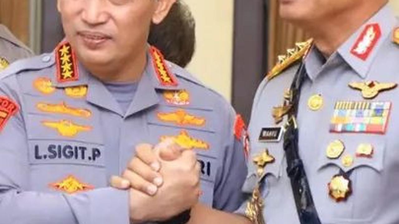 Jenderal Listyo sebagai Kapolri, sementara Komjen Wahyu ditunjuk menjadi Kabareskrim.