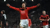 Park Ji-sung. Gelandang serang ini didatangkan Manchester United dari PSV Eindhoven pada awal musim 2005/2006 senilai 4 juta pound. Selama 7 musim ia tampil 204 laga dengan torehan 28 gol dan 29 assist. Banyak gelar diraihnya, seperti 4 trofi Premier League dan 1 Liga Champions. (AFP/Andrew Yates)