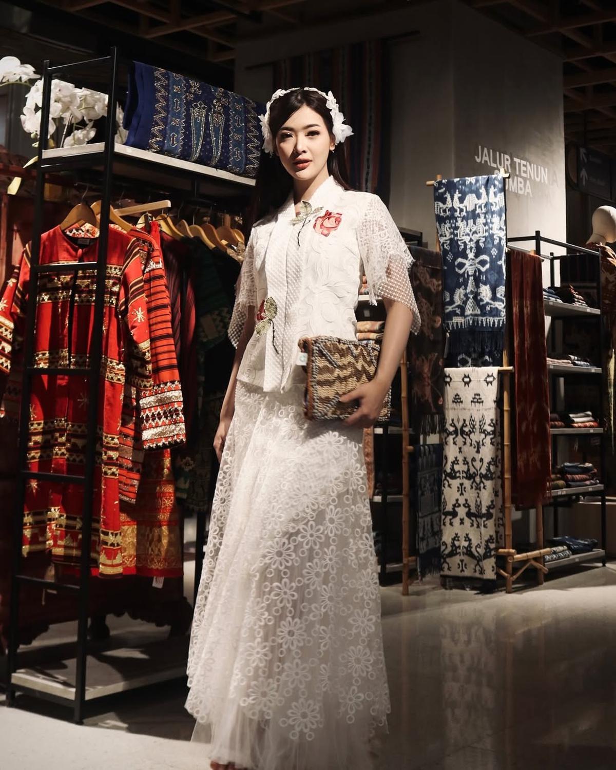 8 Inspirasi Model Kebaya Ala Dara Sarasvati, Cocok untuk Berbagai Momen Istimewa