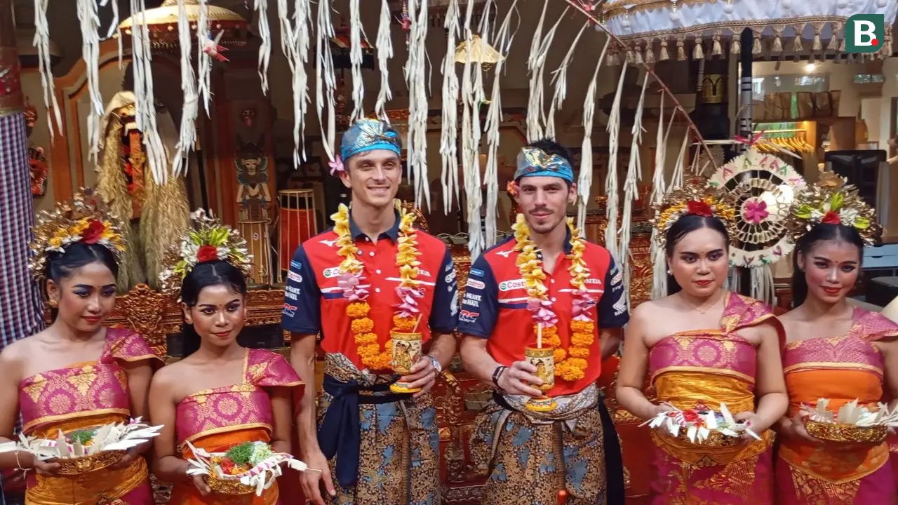 Luca Marini dan Joan Mir di Bali