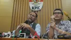 Pihak KPK menggelar konferensi pers terkait teror yang diterima sejumlah pekerja dan staff di KPK, Jakarta, Rabu (11/2/2015). (Liputan6.com/Herman Zakharia)
