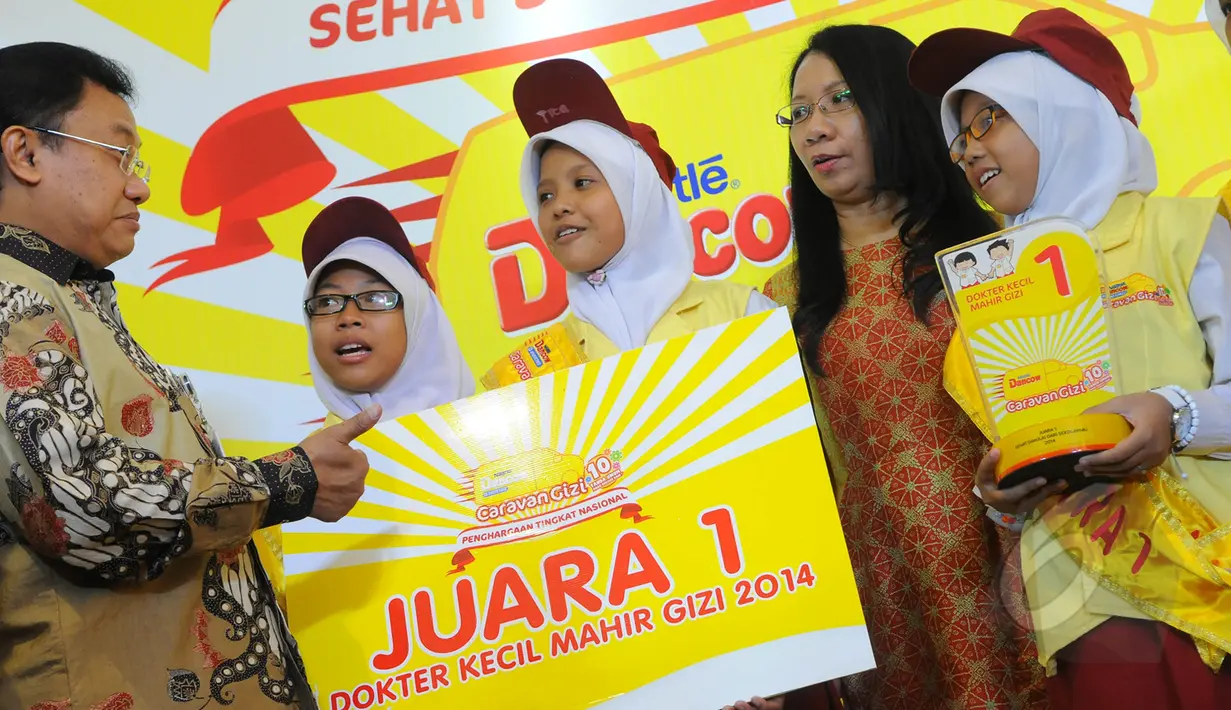 SDN 3 Sedayu Yogyakarta keluar sebagai juara pertama kompetisi Dokter Kecil-Mahir Gizi, Jakarta, Jumat (20/3/2015). (Liputan6.com/Herman Zakharia)