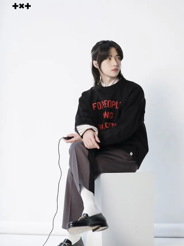 Rambut hitam panjang milik Beomgyu TXT