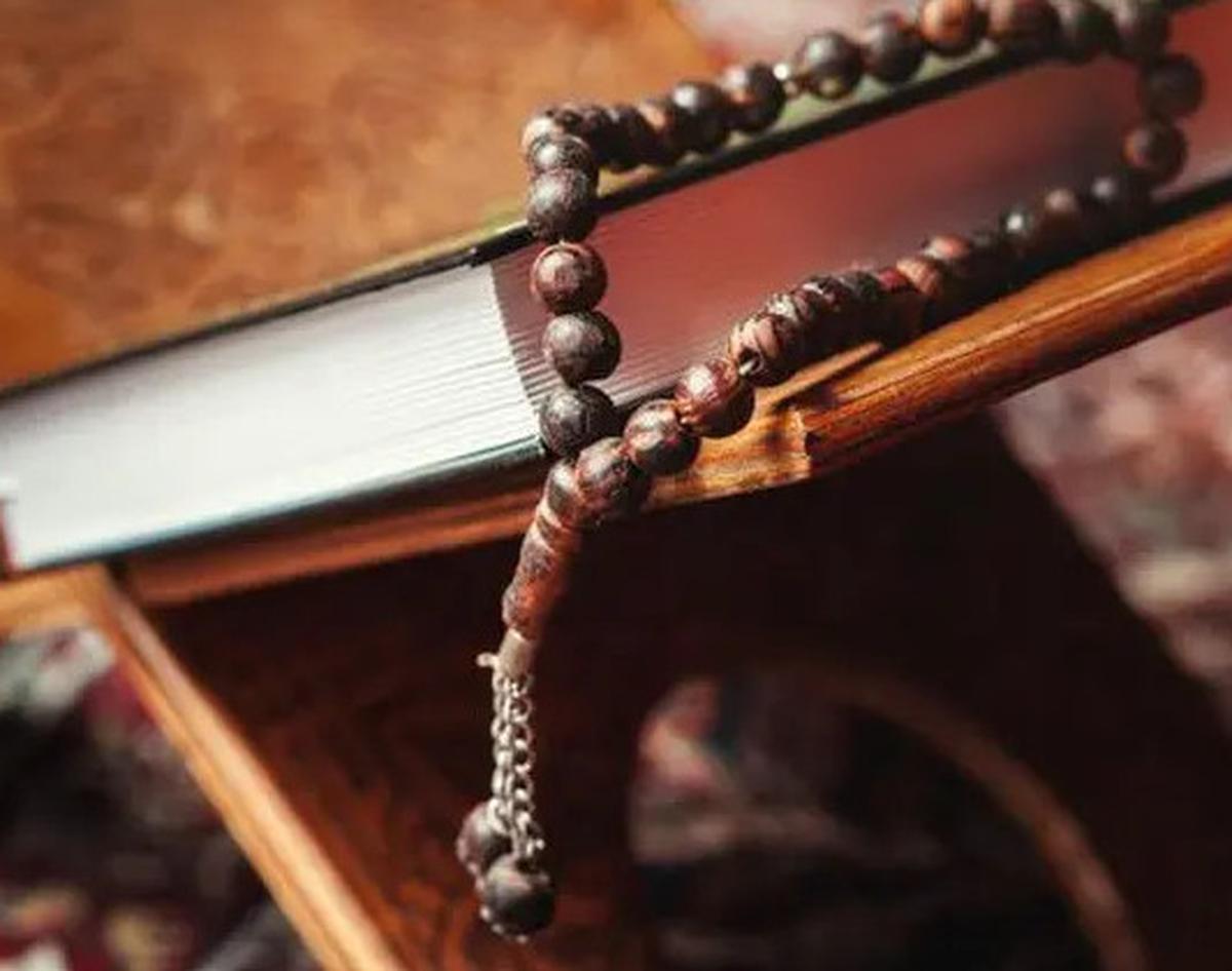 Mengapa Nuzulul Qur'an Diperingati 17 Ramadhan, Padahal Al-Qur'an Turun di Malam Lailatul Qadar?