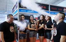 Antusiasme pengunjung & sales isap e-rokok di Vape China Expo