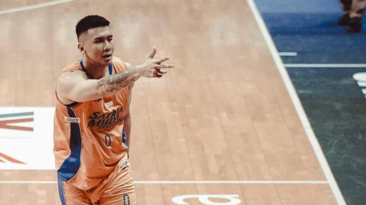 Satria Muda Tukar Pemain IBL: Juan Laurent Pindah ke RANS, Dua Bintang RANS Merapat