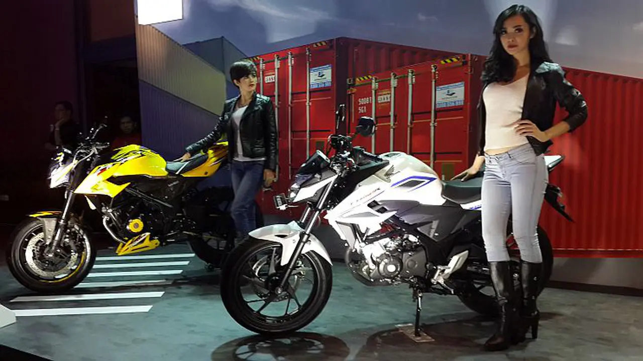Si Cantik Bersama Honda Sonic dan CB150R