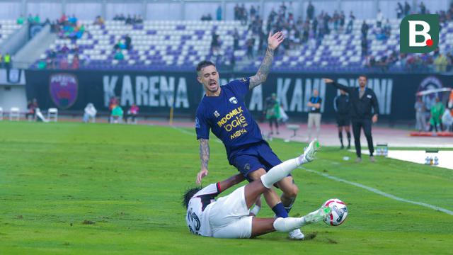 Foto: Persita Tangerang Ngamuk, Bobol Gawang Persik 3 Gol Tanpa Balas di BRI Super League