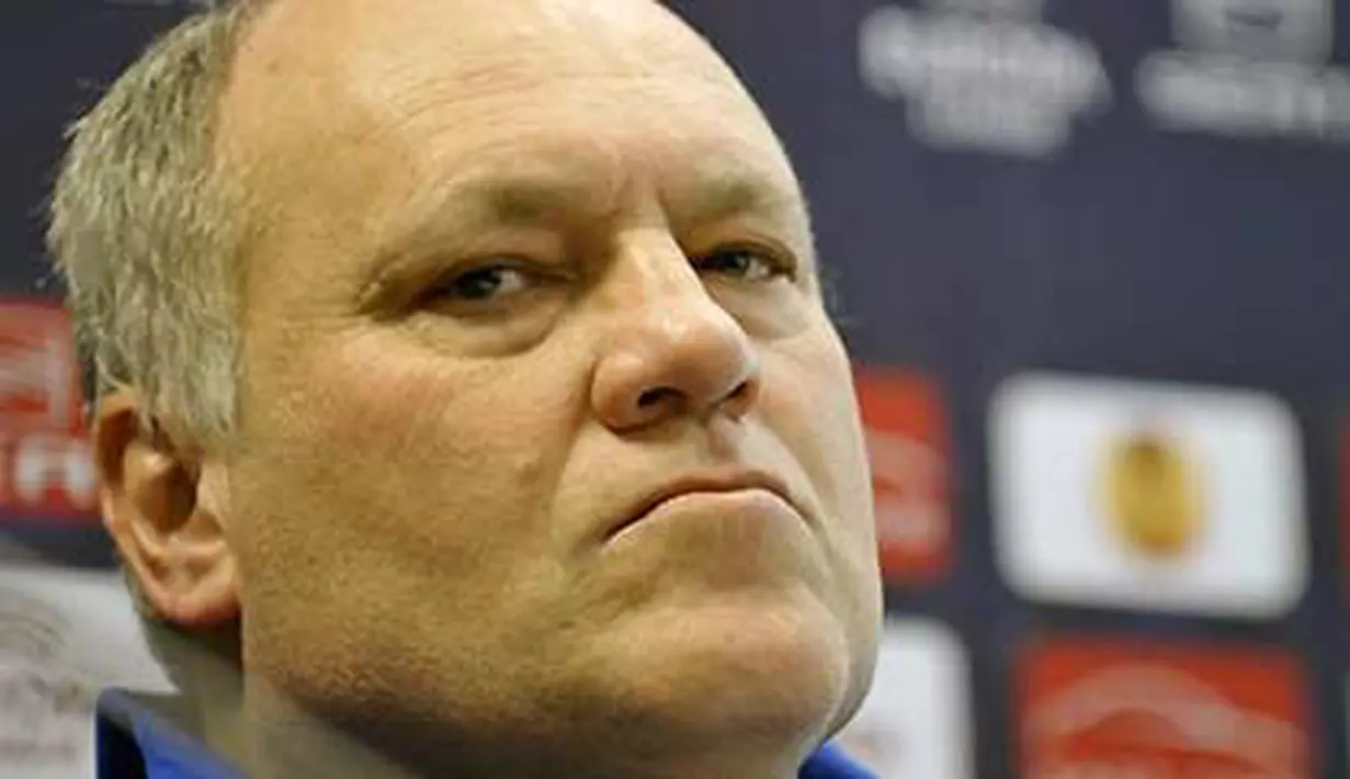 Eskpresi pelatih Ajax Amsterdam Martin Jol di sesi konferensi pers jelang laga Europa League melawan Juventus di Turin, 24 Februari 2010. AFP PHOTO / Giorgio Perottino 