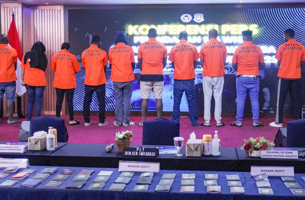 FOTO: Operasi Wira Waspada: 196 WNA Diamankan, Banyak Gunakan Izin Tinggal dan Investor Fiktif