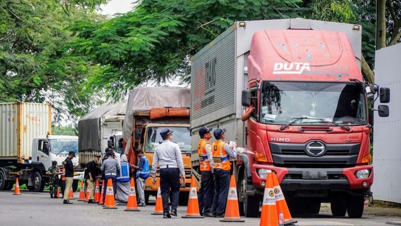 Kemenhub Terapkan SIM PKB Fullcycle Nasional Mulai 2026, Dukung Zero ODOL