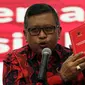 Sekjen PDIP Hasto Kristiyanto memberikan keterangan dalam konferensi pers di Jakarta, Rabu (8/1/2020). PDIP bakal menggelar Rapat Kerja Nasional I sekaligus HUT Ke-47 partai di JIExpo, Kemayoran, Jakarta Pusat pada 10-12 Januari 2020. (Liputan6.com/Johan Tallo)