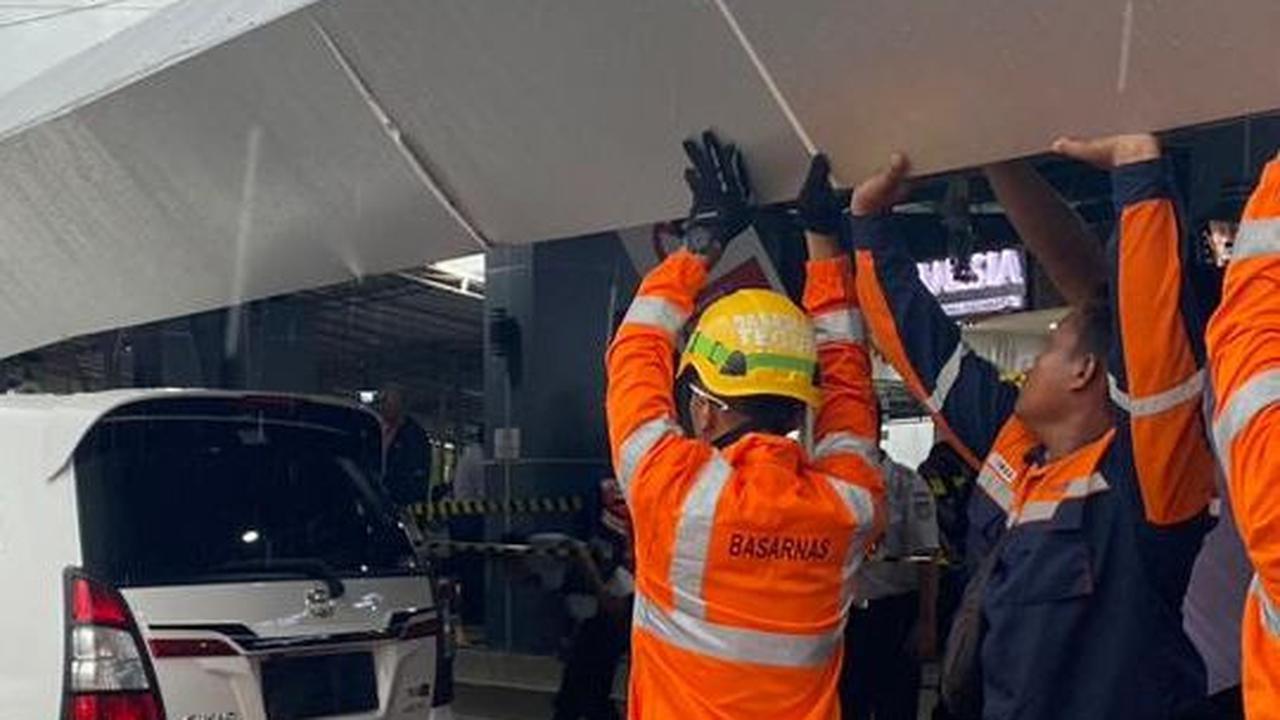 Kanopi Stasiun Yogyakarta Roboh, Ini Penjelasan KAI