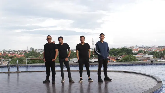 ADA Band Bersama Indra Sinaga