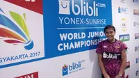 Tunggal putri Indonesia, Gregoria Mariska Tunjung, memastikan kemenangan Tim Garuda Muda atas Brasil pada laga pertama babak penyisihan Grup H1 Kejuaraan Dunia Junior 2017 di Yogyakarta, Senin (9/10/2017). (Bola.com/Twitter/INABadminton)