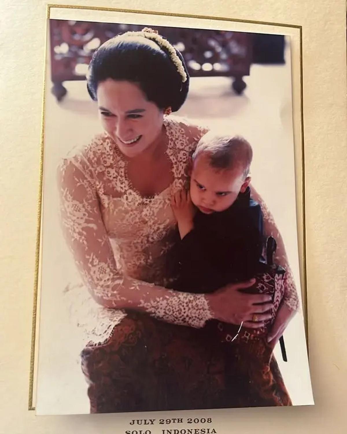 Potret Ganteng Kiran Seegers, Cucu Presiden Soekarno yang Ada di Belanda Anak dari Kartika Sari