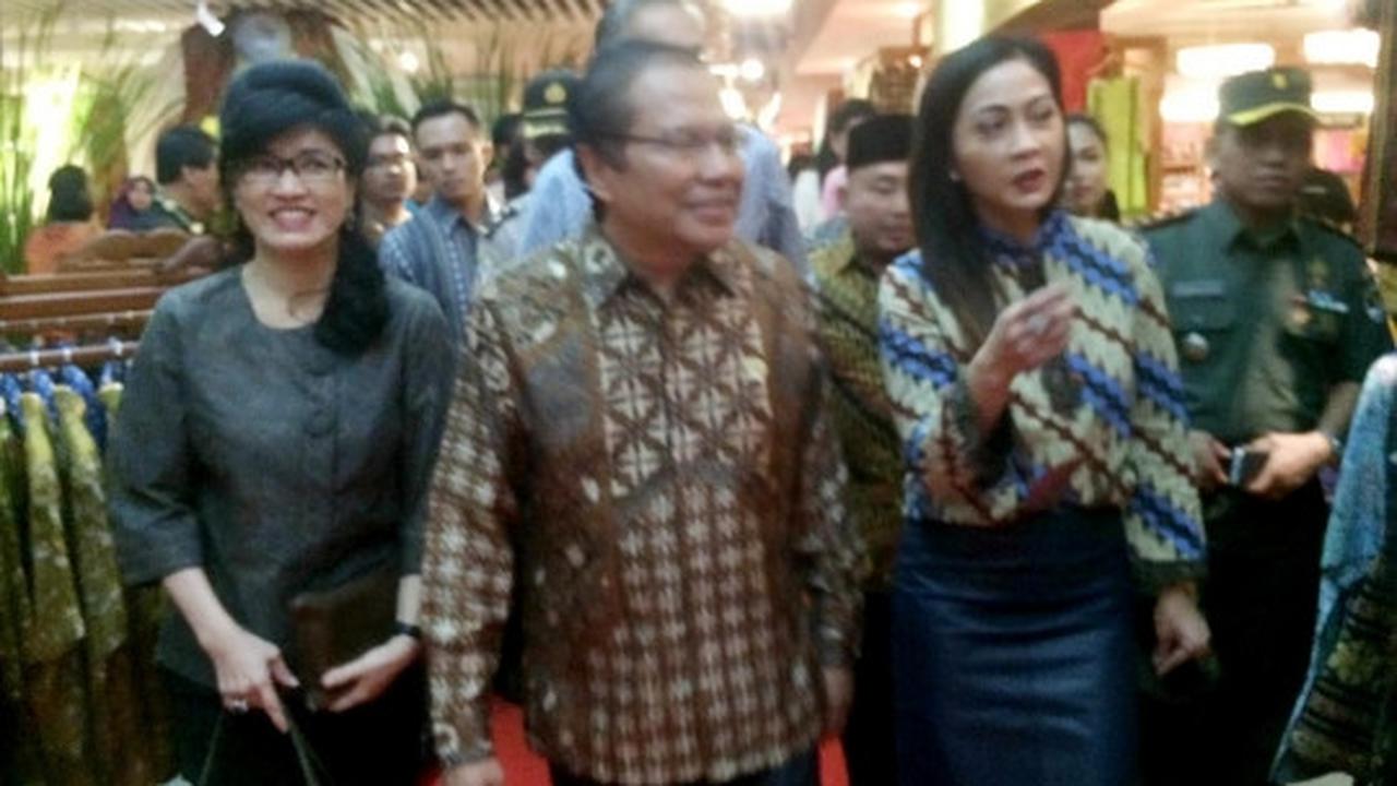 Rizal Ramli resmikan Tribute to Batik 2015