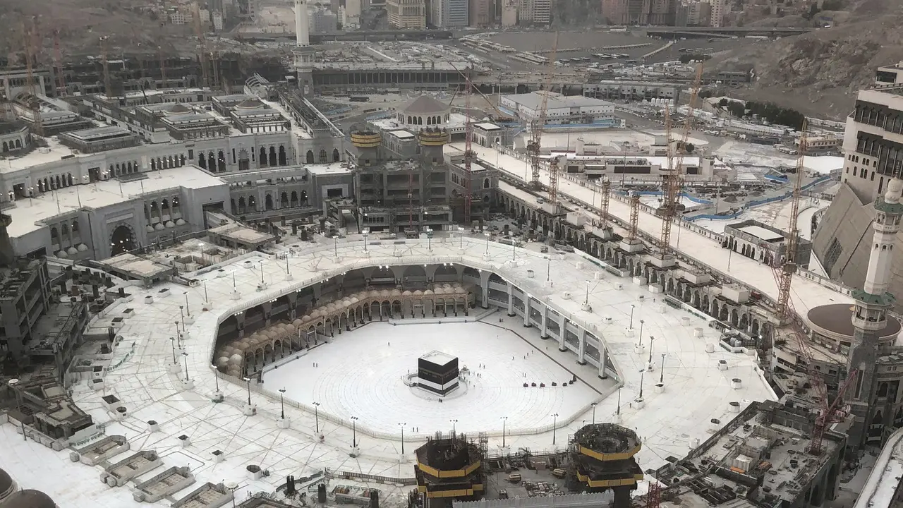 FOTO: Masjidil Haram Bersiap Menyambut Jemaah Haji