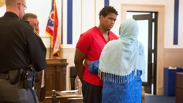 Seorang ibu memaafkan pembunuh anaknya. (The Enquirer/Liz Dufour)