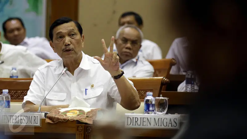 20160901-Luhut Rapat Bareng DPR Bahas Kebijakan Arcandra Tahar-Jakarta