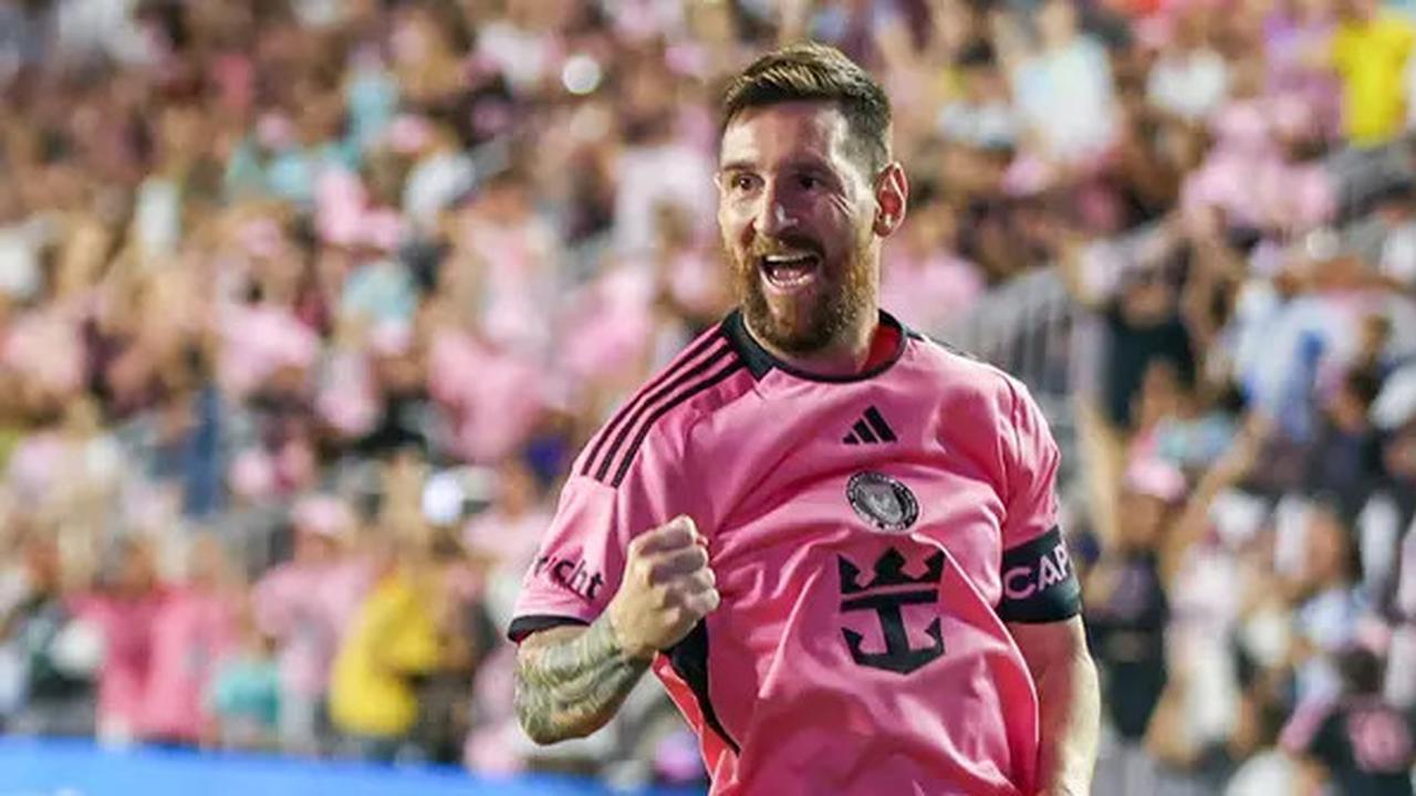 Man City Terpuruk, Pep Guardiola Ingin Datangkan Messi