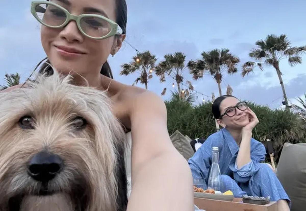 6 OOTD Alyssa Daguise Liburan Sambil Bekerja di Bali Setelah Resmi Menjadi Istri Al Ghazali, Tampil dengan Outfit Ratusan Ribu